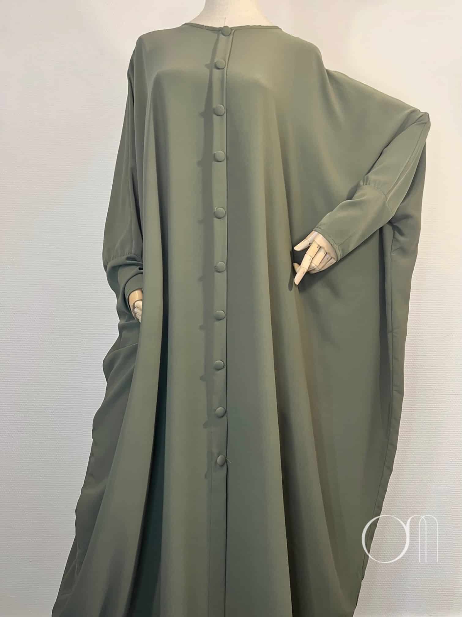 Abaya femme saoudienne à bouton Soie de Médine – FATIMA - Kaki